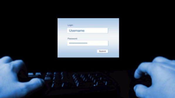 Hacker, ogni 10 secondi un pc o smartphone preso in "ostaggio"