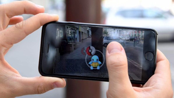 Padova, in scooter a caccia di Pokemon: i primi multati in Italia