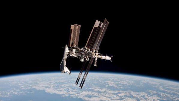 Spazio, navetta cargo "Dragon" lanciata verso Iss