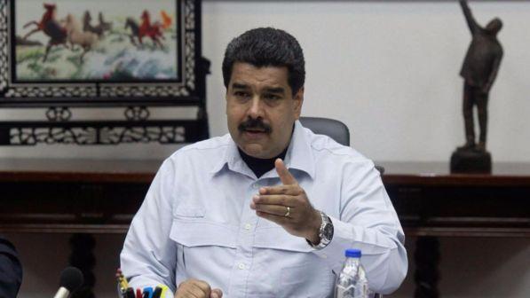 Venezuela, arrestati tre esponenti dell'opposizione a Maduro