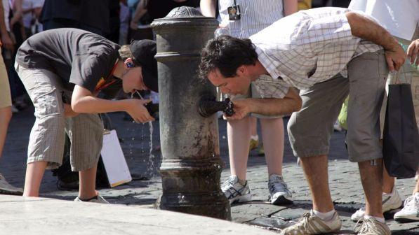 Emergenza idrica, Roma valuta la chiusura delle fontane in città