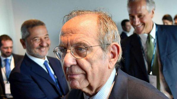 Padoan: calo delle tasse senza occhio ai conti diventa spreco