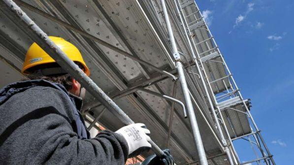 Istat: produzione nelle costruzioni -1,2% a marzo, su anno -4,7%