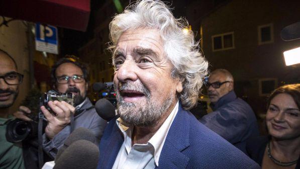 Referendum, Grillo: "Il governo mente, il risparmio sarà di un caffè a testa"
