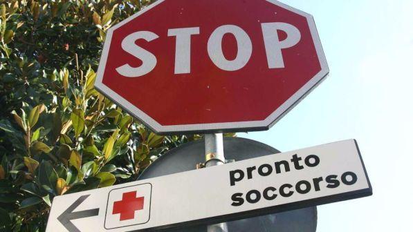 Lucca: madre e bimba investite da un'auto, gravi in ospedale