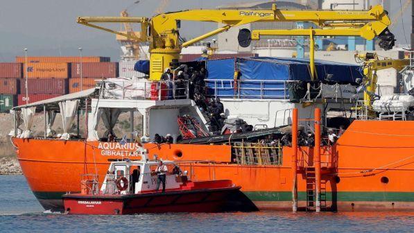 Migranti, la ministra francese Loiseau: "Italia va contro il diritto e l'umanità"