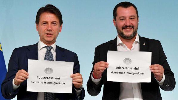 Sicurezza, lunedì i sindaci incontreranno Conte | Ma Salvini non molla: "Prendete un caffè, ma il decreto non cambia"