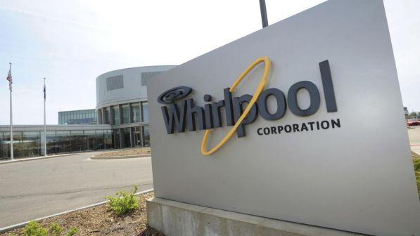 Whirlpool, Di Maio rassicura: "Nessuna chiusura, nessun disimpegno"