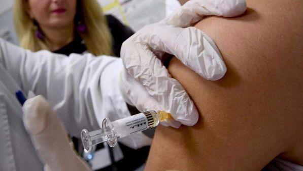 Vaccini, ok dalla commissione Senato: 10 obbligatori, 4 consigliati