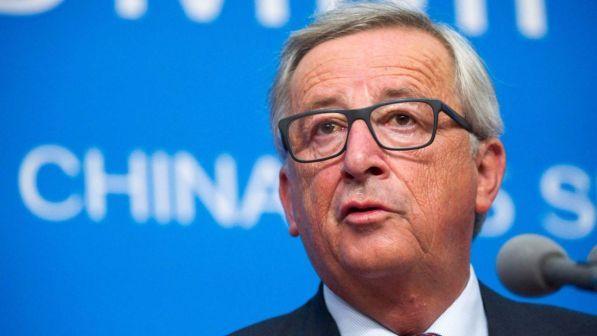Migranti,Juncker a Gentiloni: fondi fino a 100 mln e 500 esperti Ue per rimpatri