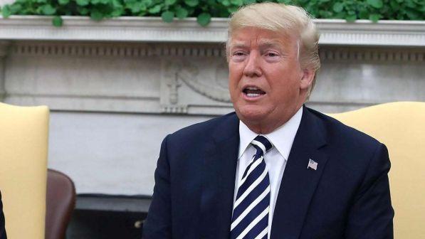 Usa, nuova stretta di Trump su migranti: giro vite su green card