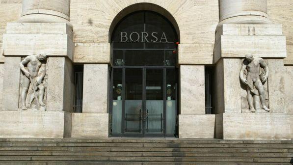 Borsa, Piazza Affari chiude in ribasso: Ftse Mib a -2,68%