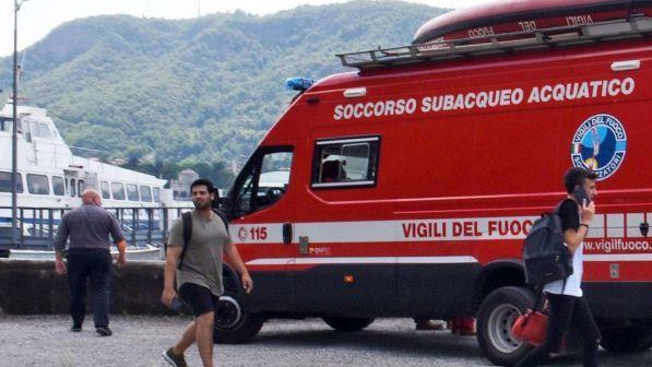 Cade dalla barca a vela, uomo disperso nel Lago di Garda