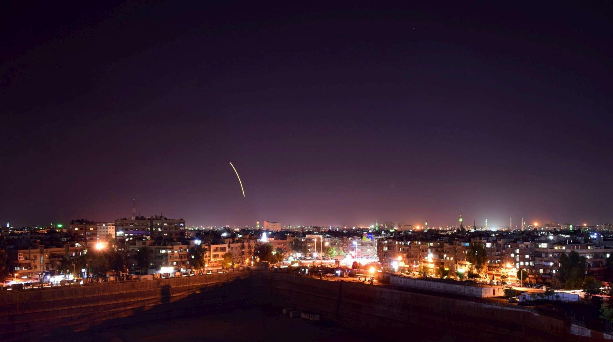 Siria, la tv di Stato annuncia un attacco missilistico di Israele