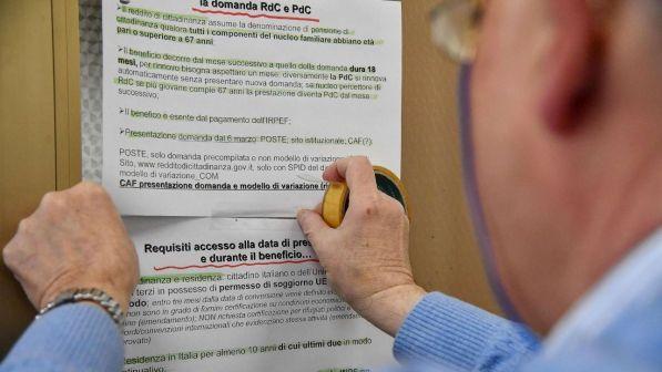 Ocse: "Il reddito di cittadinanza è un rischio per il 'nero', abrogare Quota 100" | Luigi Di Maio: "Non si intrometta"