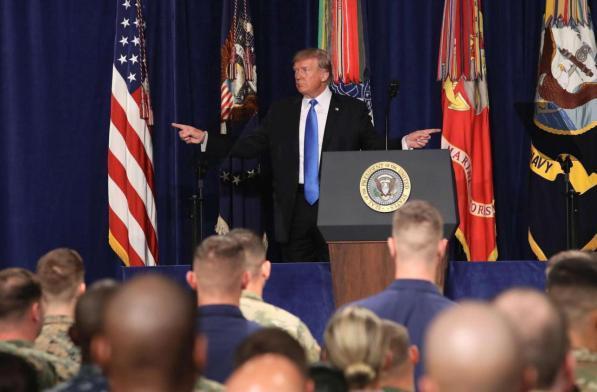 Trump: più soldati a Kabul | I talebani: "L'Afghanistan diventerà il cimitero Usa"