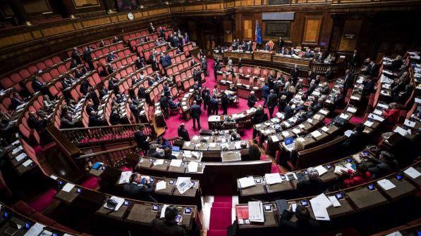 Dl sicurezza, forse sarà posta la fiducia Buffagni: De Falco vota no? Si dimetterà