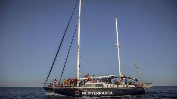 Migranti, Alex verso Lampedusa: "Situazione igienica intollerabile"