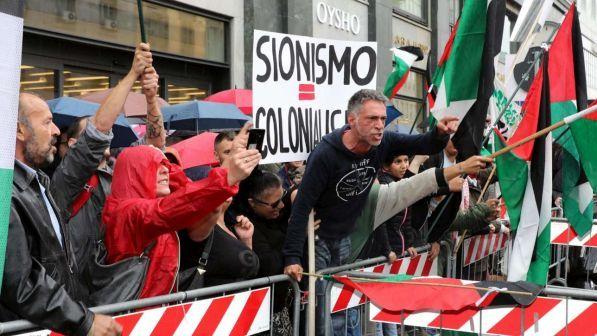 25 Aprile, corteo di Milano: contestata la Brigata ebraica
