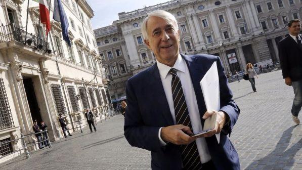 Pisapia: "Renzi? Non ho avversari, io lavoro per conto mio"