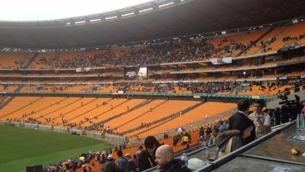 Sudafrica, calca per entrare alla stadio di Johannesburg: due morti