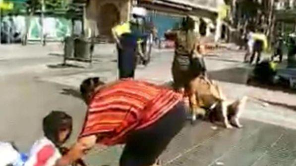 Attentato Barcellona, Rambla parzialmente riaperta al pubblico