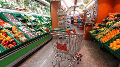 Inflazione, frena il carrello della spesa Prezzi fermi o in calo in dieci città
