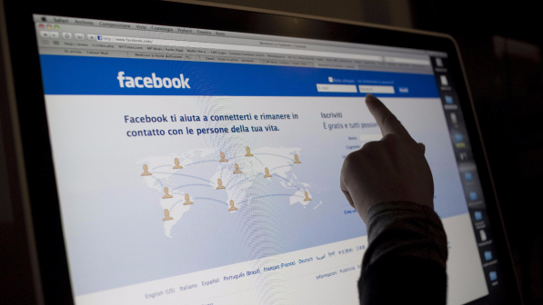 Facebook per Android: gli sms sbarcano su Messenger