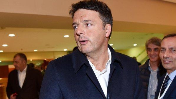 Renzi replica a Berlusconi: "Fu lui a firmare trattato Dublino"