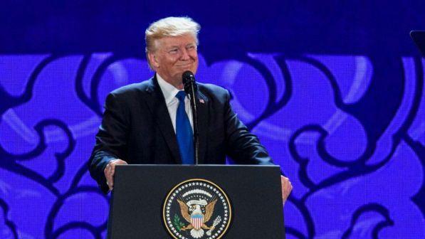 Migranti, Trump prepara nuova stretta prima del voto di novembre