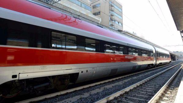 Trenitalia, dimezzati gli aumenti per i pendolari Alta Velocità