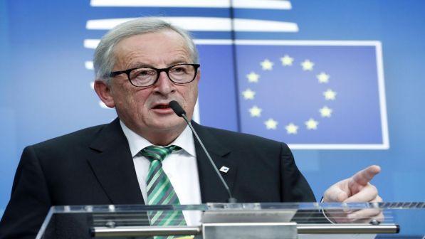 Brexit, Juncker: sale il rischio no deal, Gb chiarisca