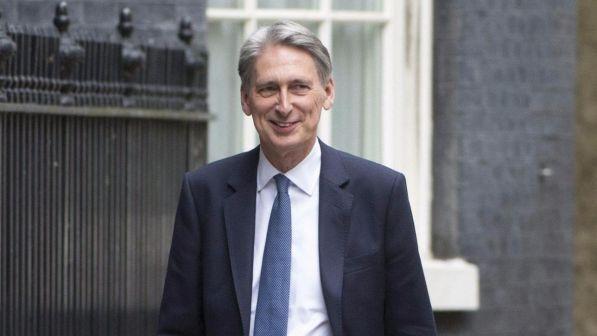 Ministro Economia Gb: no negoziati con Usa prima di uscire da Ue