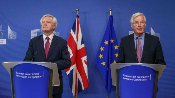 Brexit, spunta piano segreto di Londra: "Dalla Ue solo immigrati qualificati"