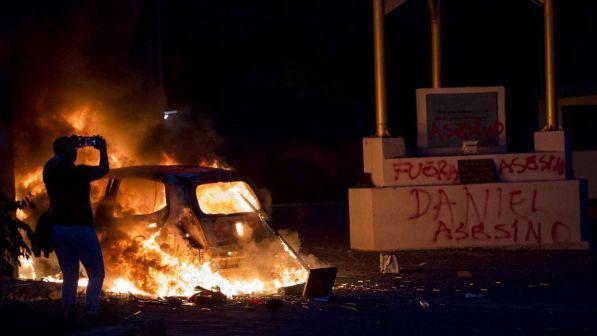 Nicaragua, salta la tregua: almeno sei morti in attacco incendiario