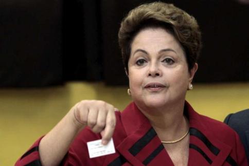 Brasile,accuse a presidente Roussef