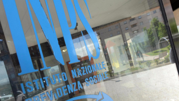 Cosenza, scoperta truffa all'Inps da 500mila euro: una denuncia