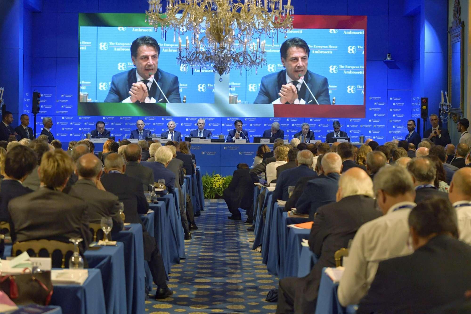 Conte agli imprenditori: "Non siamo banda di scriteriati, non vogliamo nazionalizzazioni"