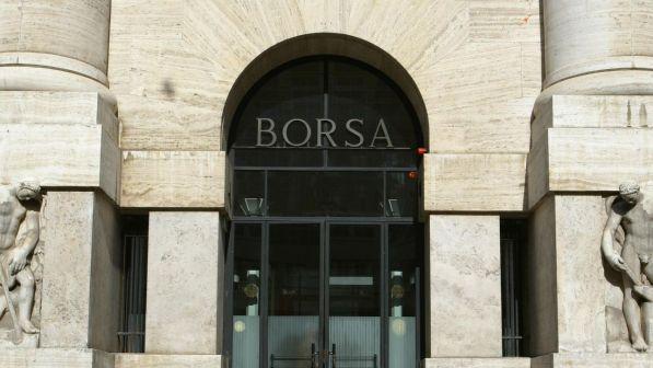 Borsa, Piazza Affari chiude in ribasso: Ftse Mib perde lo 0,71%