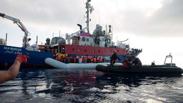 Nave Lifeline, ministro Interno di Malta: "Toninelli stia ai fatti"