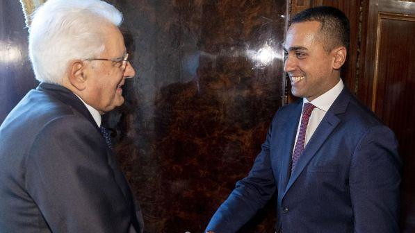Governo, Di Maio frena sull'intesa col Pd: "Litigano già tra loro"