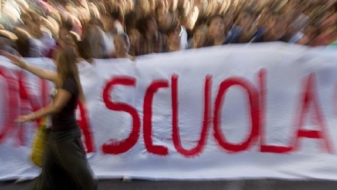 protesta manifestazione scuola