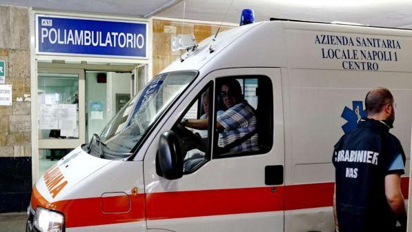 In auto colpita da airbag, grave bimba di due anni a Napoli