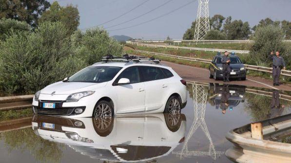 Maltempo in Sardegna, massi in strada: statale chiusa