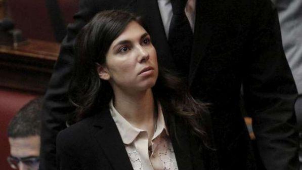 Immagini hot di Giulia Sarti, polizia postale: "Nessuno nuovo video in Rete" | Salvini: "Vicenda disgustosa"