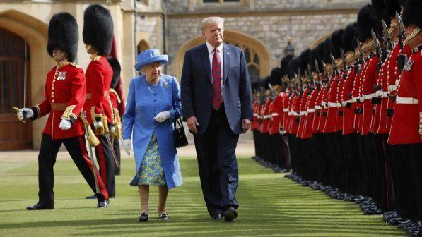 Trump in Gran Bretagna dal 3 al 5 giugno: regina formalizza invito
