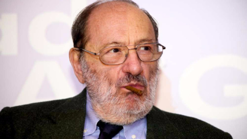 Umberto Eco, oggi l'ultimo saluto a Milano Anche Benigni omaggerà il Professore
