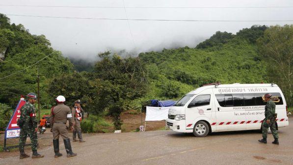 Thailandia, piove forte su grotta: attesa ripresa soccorsi