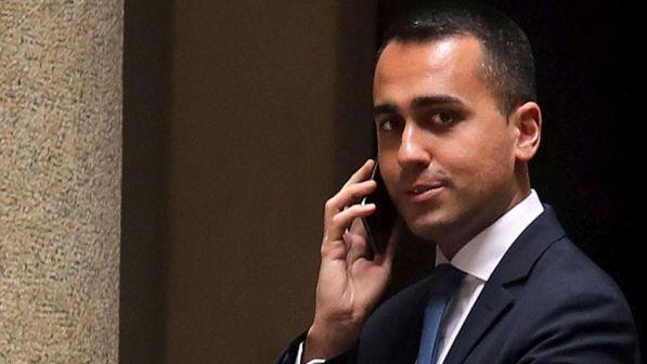 Di Maio: "Chiusura porti è una soluzione occasionale" | Ministro Trenta: "Se guerra in Libia, i migranti diventano rifugiati"