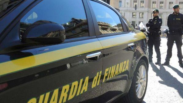 In vacanza con il certificato di malattia: sequestrati 57mila euro a un dipendente del Comune di Parma
